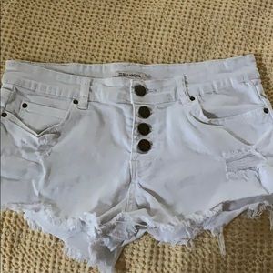 Billabong white shorts 27